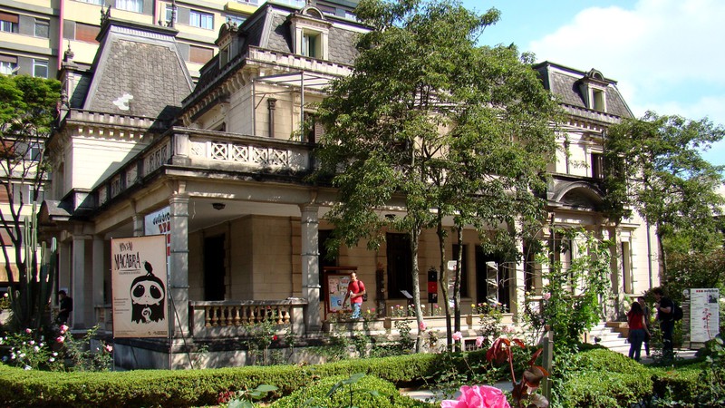 Casa das Rosas